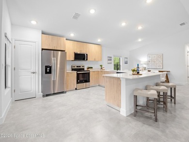 Brand-new contemporary duplex with no HOA, offering the perfect - photo 9