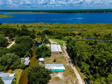 Lake Home For Sale in Fort Mccoy, Florida