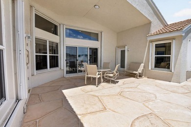 This is a SPECTACULAR POINT LOT with a pool/spa, whole house - photo 13