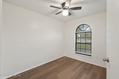 Welcome home to this charming 3-bedroom, 2-bathroom residence - photo 14