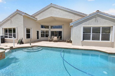 This is a SPECTACULAR POINT LOT with a pool/spa, whole house - photo 14