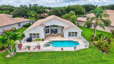 This is a SPECTACULAR POINT LOT with a pool/spa, whole house - photo 16