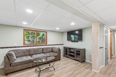 A MUST-SEE TURN KEY, UPGRADED, & PRICED TO SELL HOME!!!! Move-in - photo 18