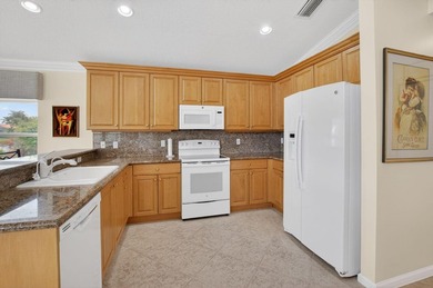This is a SPECTACULAR POINT LOT with a pool/spa, whole house - photo 29
