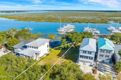 Beaufort River Lot For Sale in Lady's Island South Carolina