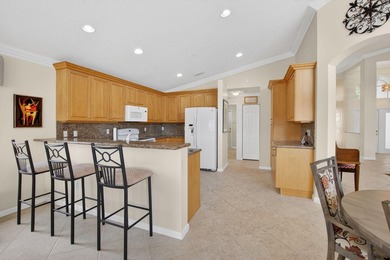 This is a SPECTACULAR POINT LOT with a pool/spa, whole house - photo 34
