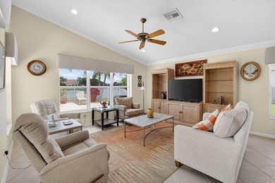 This is a SPECTACULAR POINT LOT with a pool/spa, whole house - photo 40