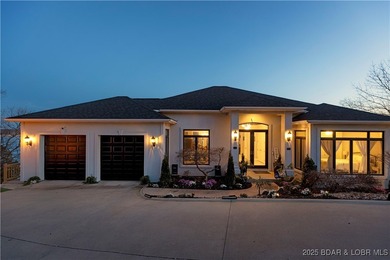 Lake of the Ozarks Home For Sale in Four Seasons Missouri