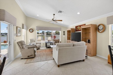 This is a SPECTACULAR POINT LOT with a pool/spa, whole house - photo 41