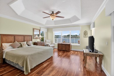 This is a SPECTACULAR POINT LOT with a pool/spa, whole house - photo 44