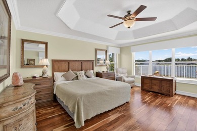 This is a SPECTACULAR POINT LOT with a pool/spa, whole house - photo 45