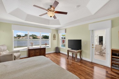 This is a SPECTACULAR POINT LOT with a pool/spa, whole house - photo 47