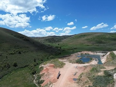 Exceptional opportunity to acquire a 59.25-acre aggregate - photo 6