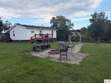 COUNTRY CHARM WITH MODERN UPDATES! Looking for peaceful country - photo 19