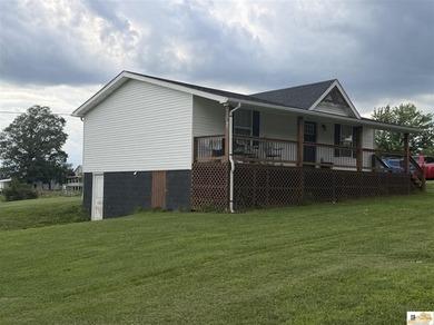 COUNTRY CHARM WITH MODERN UPDATES! Looking for peaceful country - photo 24