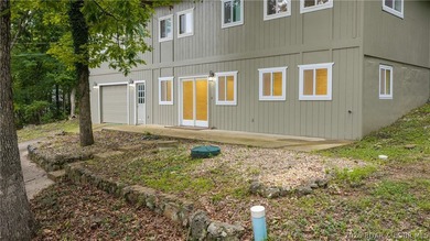 Welcome to 338 Crane Cove - a stunning, fully remodeled Lake of - photo 43