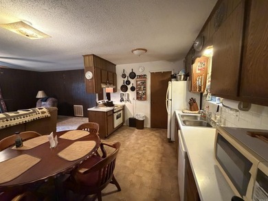 Escape to the peace and privacy of country living with this cozy - photo 14