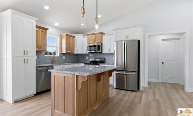 Storm-Ready with Full Basement - 1.10-Acre Barren River - photo 15