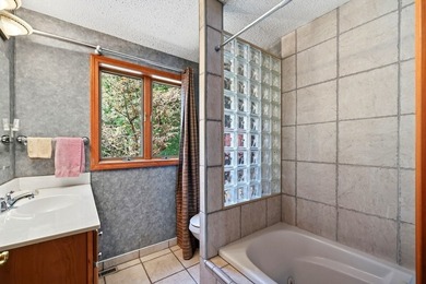 Spectacular waterfront contemporary on S. Pond with 2,900 s.f - photo 18