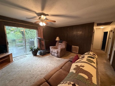 Escape to the peace and privacy of country living with this cozy - photo 19