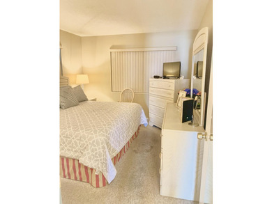 Welcome to this charming rare 1st floor corner, 2 bedroom, 2 - photo 21