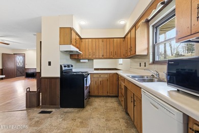 Remarkable 50+/- Acre Opportunity with Two Homes, Mountain Views - photo 30