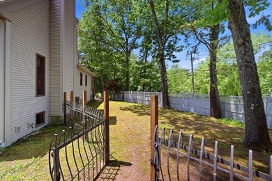 Spectacular waterfront contemporary on S. Pond with 2,900 s.f - photo 33