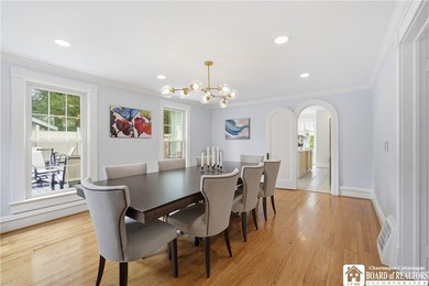 Welcome to 19 Winchester Road: an expansive 6 bedroom, 3 - photo 16