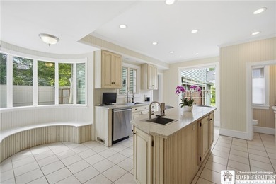 Welcome to 19 Winchester Road: an expansive 6 bedroom, 3 - photo 18