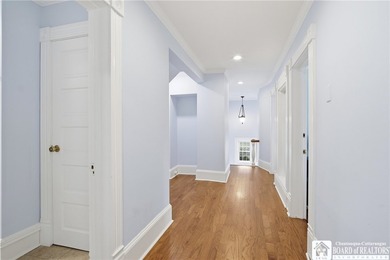 Welcome to 19 Winchester Road: an expansive 6 bedroom, 3 - photo 21