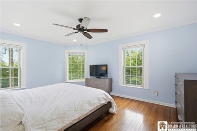 Welcome to 19 Winchester Road: an expansive 6 bedroom, 3 - photo 23
