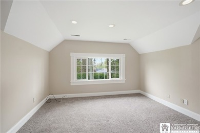 Welcome to 19 Winchester Road: an expansive 6 bedroom, 3 - photo 34
