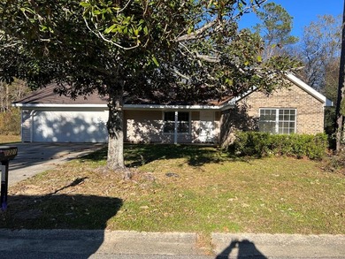 Lake Hide-A-Way Home For Sale in Picayune Mississippi