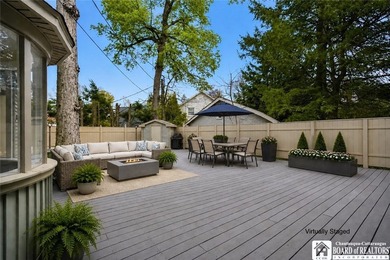 Welcome to 19 Winchester Road: an expansive 6 bedroom, 3 - photo 44