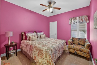 Beautiful gated 2 bedroom 2 bath with bonus office townhomee and - photo 17