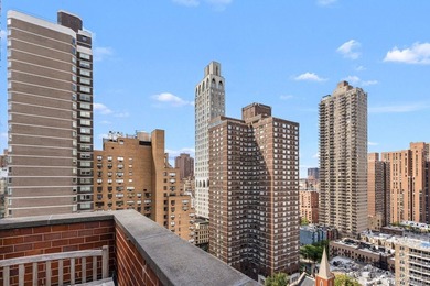 Perched on the 20th floor of a full-service Upper East Side - photo 24
