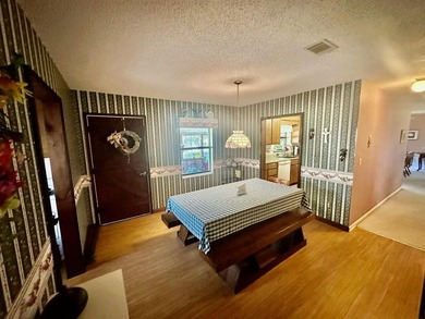 WATERFRONT! FISHERMAN'S PARADISE! This one story three bedroom - photo 29