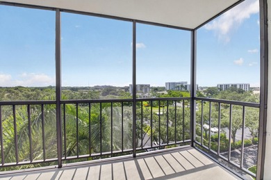 Beautifully fully renovated 7th floor corner Midrise apt - photo 32