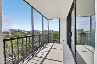 Beautifully fully renovated 7th floor corner Midrise apt - photo 34