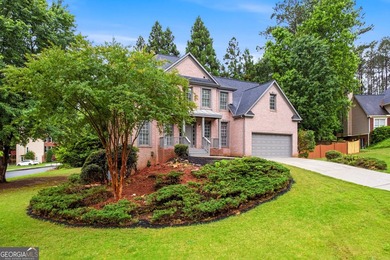 Welcome to this beautifully renovated 5-bedroom, 4-bathroom home - photo 3