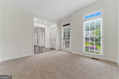 Welcome to this beautifully renovated 5-bedroom, 4-bathroom home - photo 5