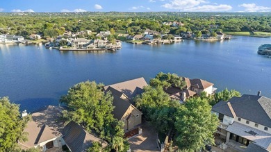 This stunning estate on Lake LBJ is the epitome of lakeside - photo 13