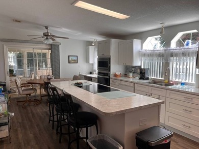 Stunning Retreat - Experience the Best of Florida Living! Homes - photo 13