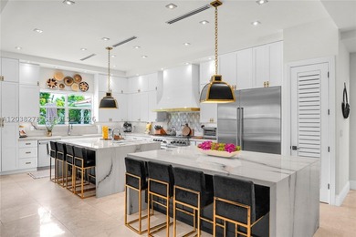 Situated on a spectacular 1.25-acre corner estate in the heart - photo 14