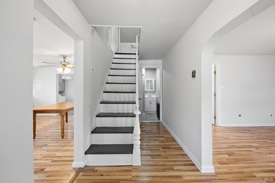 Located in the Village of Patchogue - Well Maintained 4 Bedroom - photo 4