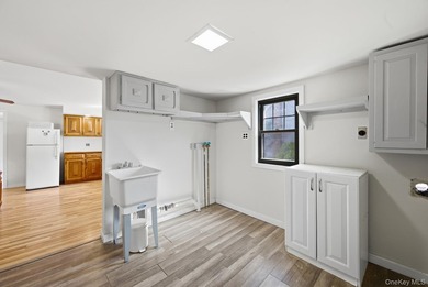 Located in the Village of Patchogue - Well Maintained 4 Bedroom - photo 7