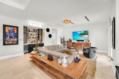 Situated on a spectacular 1.25-acre corner estate in the heart - photo 18