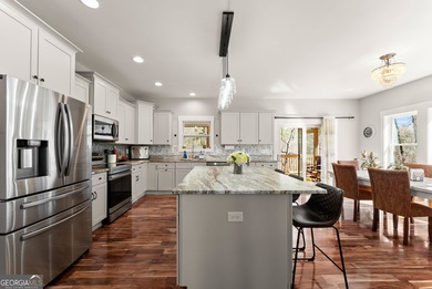 BACK ON THE MARKET! Buyers had circumstances to change. There - photo 19