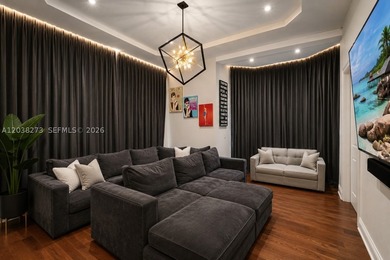 Situated on a spectacular 1.25-acre corner estate in the heart - photo 32