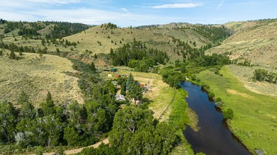 A truly unique and exceptional property that has just become - photo 9